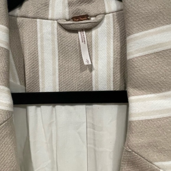 Vertical stripe tunic length blazer by green people - Picture 6 of 12